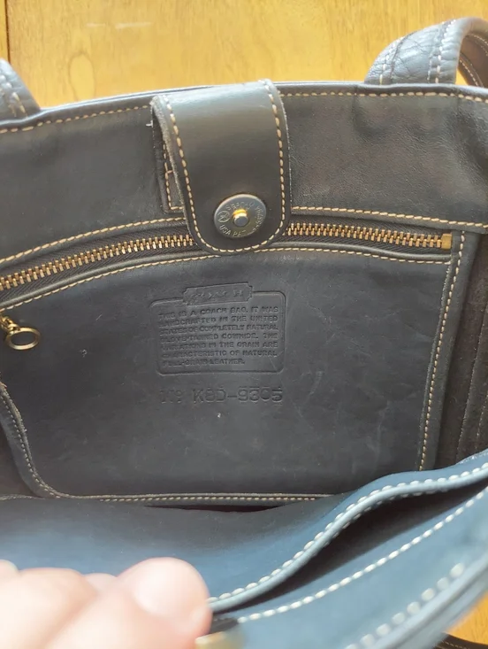 Coach Vintage Bleecker Bucket Tote (Sm) - Picture 4 of 7